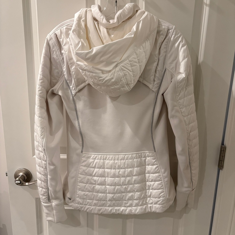 Lululemon Women's White Quilted Running Jacket - Picture 2 of 4